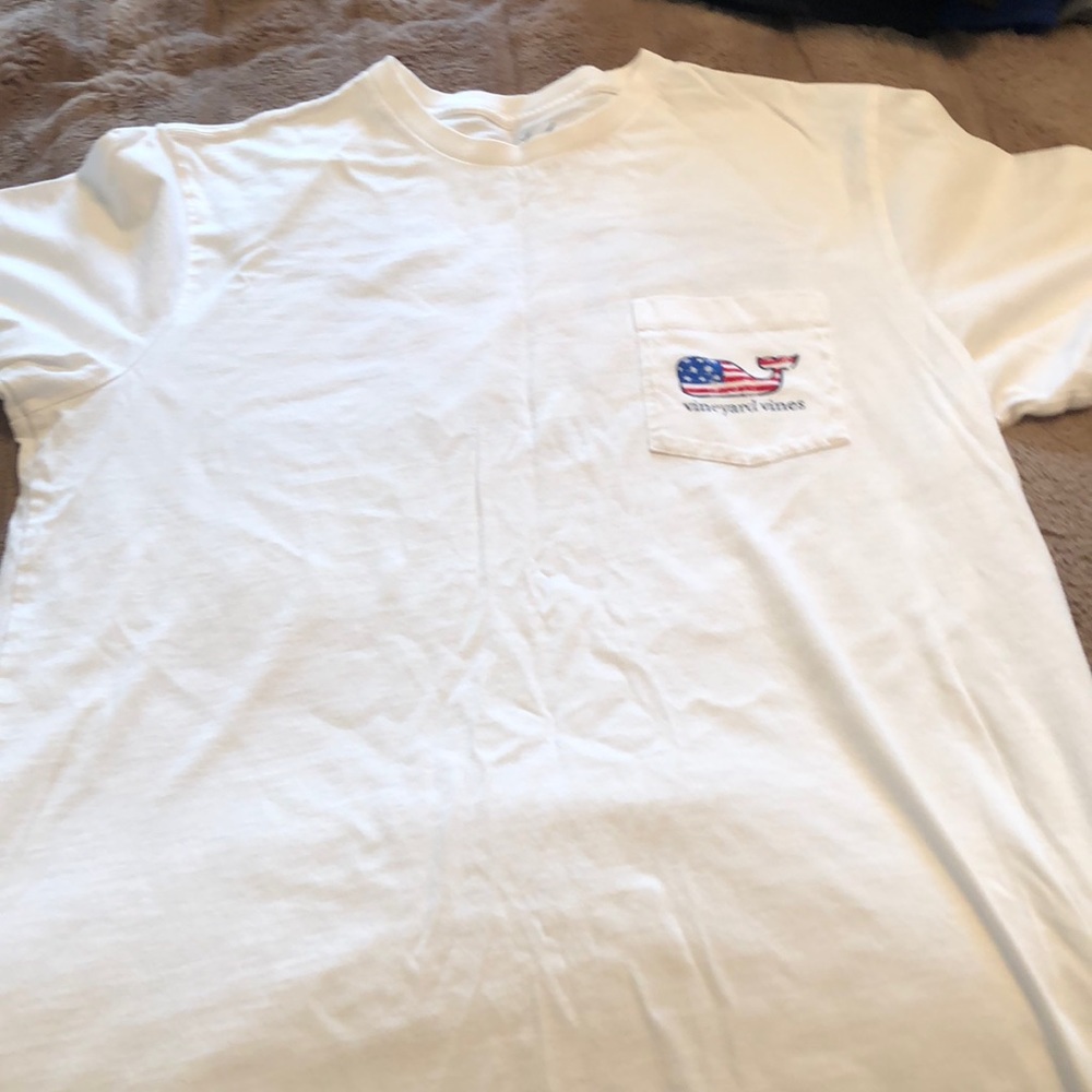 Womens Vineyard Vines tshirt
